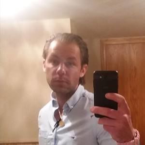 Meet your Posher, Eric